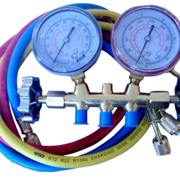 Three ways A/C Dual Manifold Gauge with/without Sight Glass in Aluminum or Brass